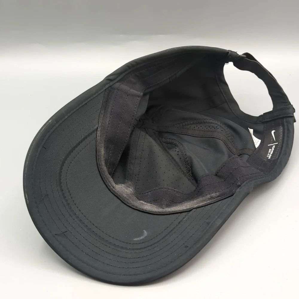 Nike Featherlight Dri-FIT Hat Cap Strap Back One Size Black Running Sports